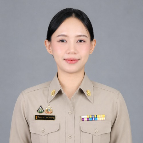 นางสาวปิยะปาณ ศรีประเสริฐ
